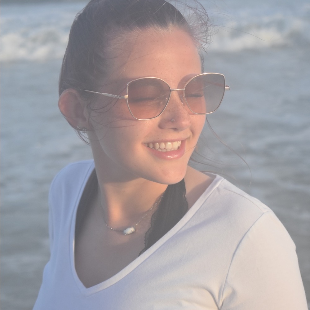 Meet your Posher, Savannah